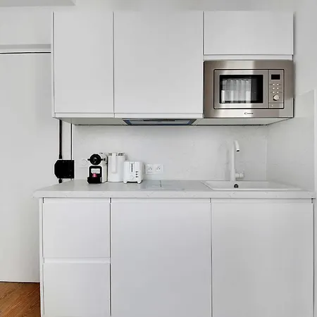 Sacre Coeur Apartment