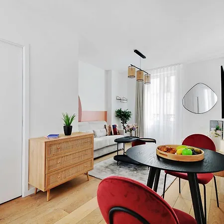 Sacre Coeur Apartment
