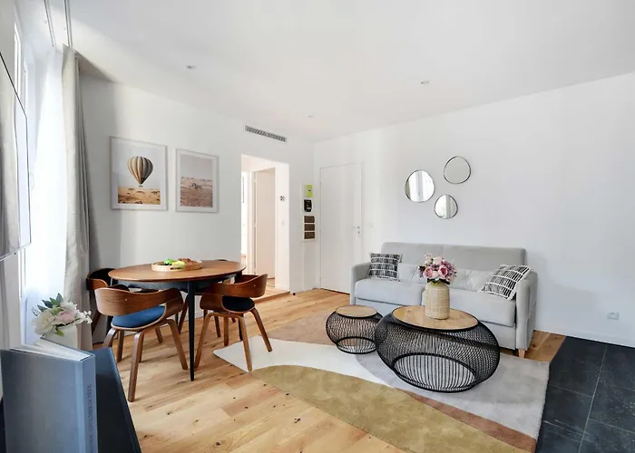 Sacre Coeur Apartman *